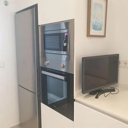 Apartment El Alamo: Family-friendly Beachfront With Sea Views
