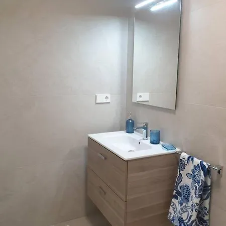 El Alamo: Family-friendly Beachfront With Sea Views Apartment *