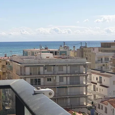 El Alamo: Family-friendly Beachfront With Sea Views Apartment